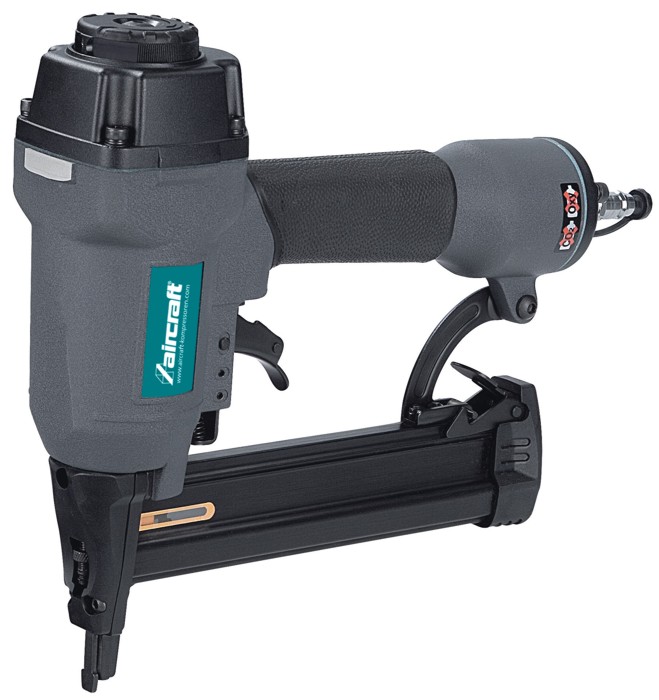 Пневматический скобозабивной пистолет KG 40 PRO Пневматический скобозабивной пистолет KG 40 PRO