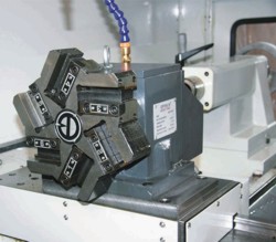 Станок L41 CNC: автоматический сменщик инструмента