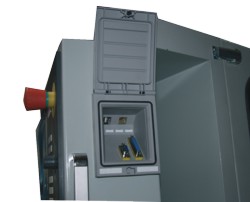 ������ F100 TC-CNC: ������� Ethernet, USB, RS 232